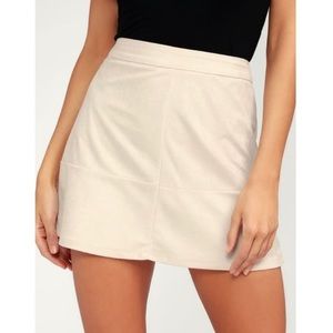 Lulu’s Faux Suede Mini Skirt, Cream, Size S